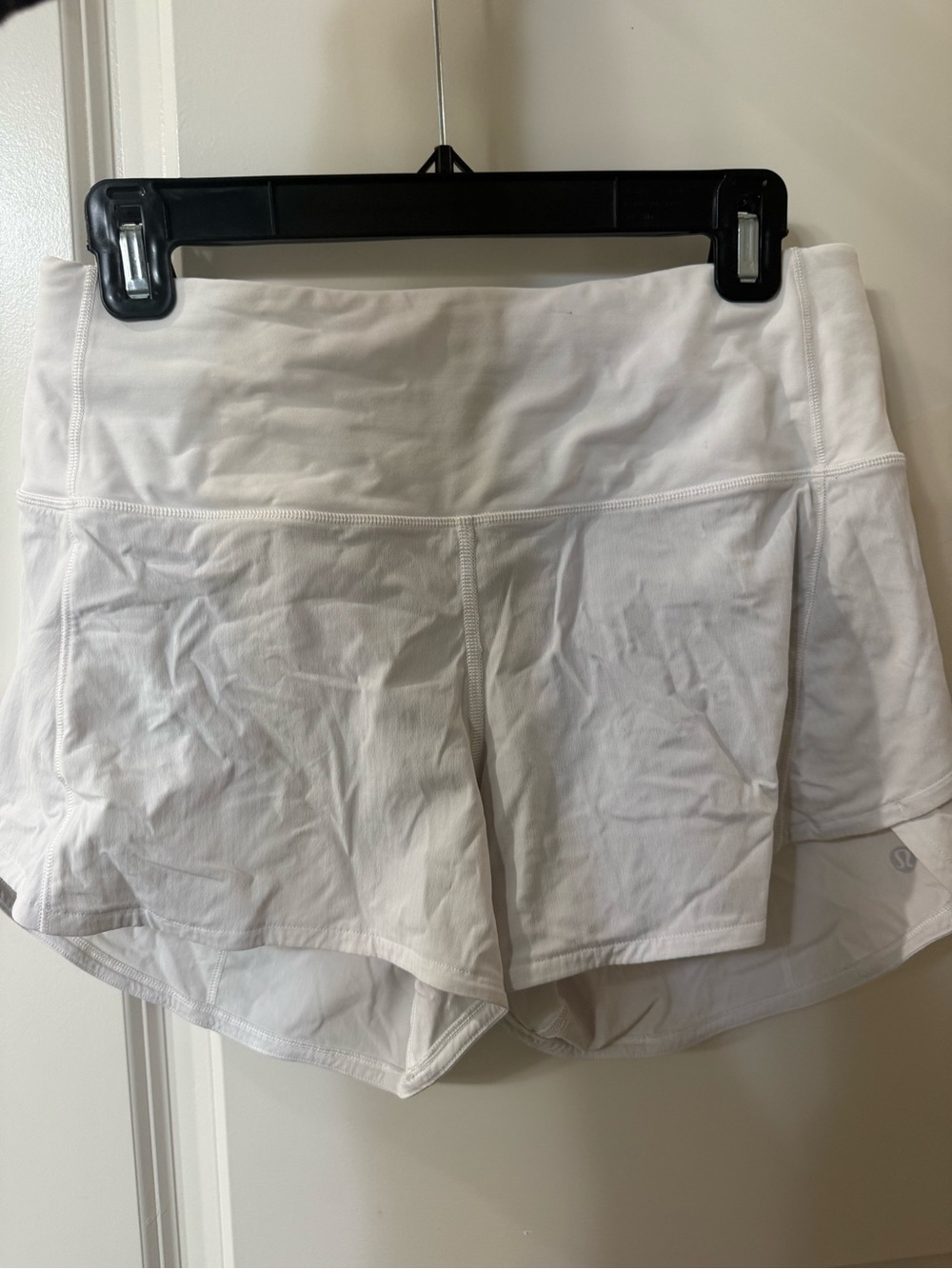 Women's Lululemon 2.5 high waisted speed up shorts- Lightweight Active Shorts